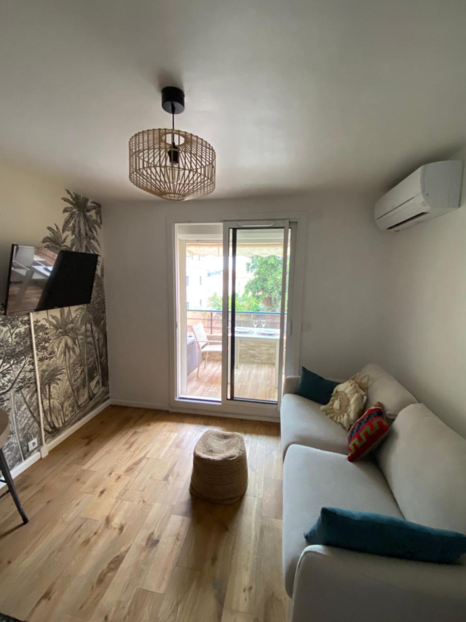 Studio 150 m de plage Golfe de Saint-Tropez Cavalaire-sur-Mer Buitenkant foto
